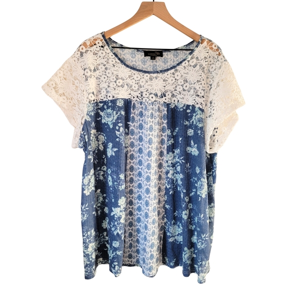 Suzanne Betro Tops - Suzanne Betro Womens Ivory & Blue Floral Lace Blouse Plus Size 4X